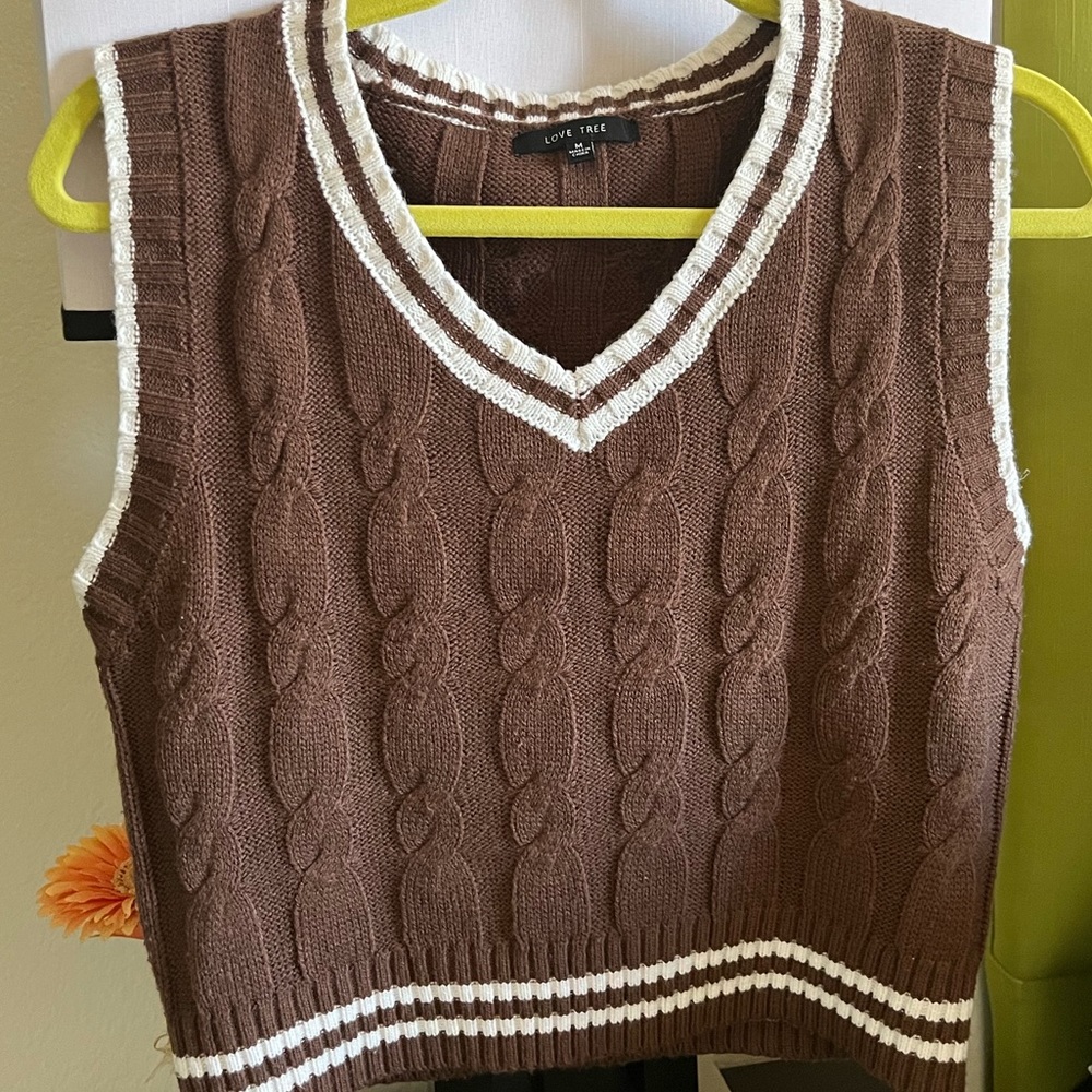 cropped brown knitted sweater vest ivy style